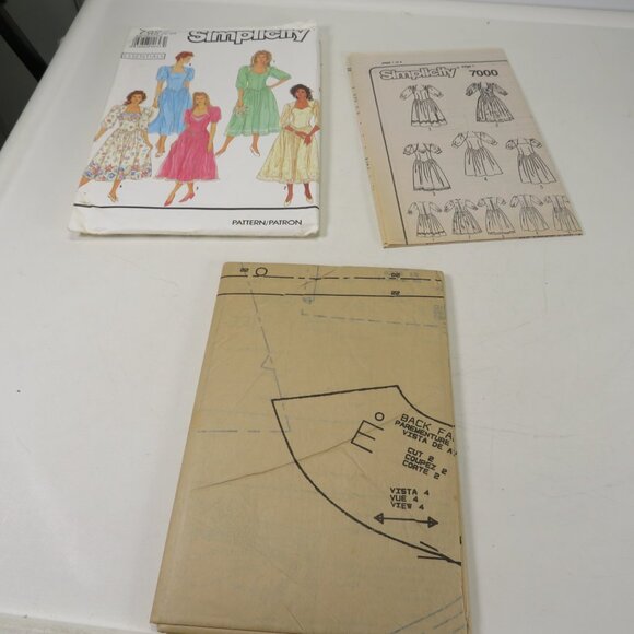 Simplicity 7000 Clothing Pattern Dress UNCUT (Bridesmaid, Heart Shape, Princess) - Picture 4 of 8